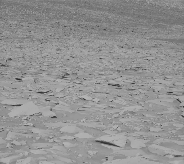 Sol 3901: Mast Camera (Mastcam)
