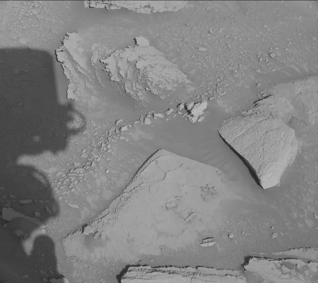 Sol 3901: Mast Camera (Mastcam)