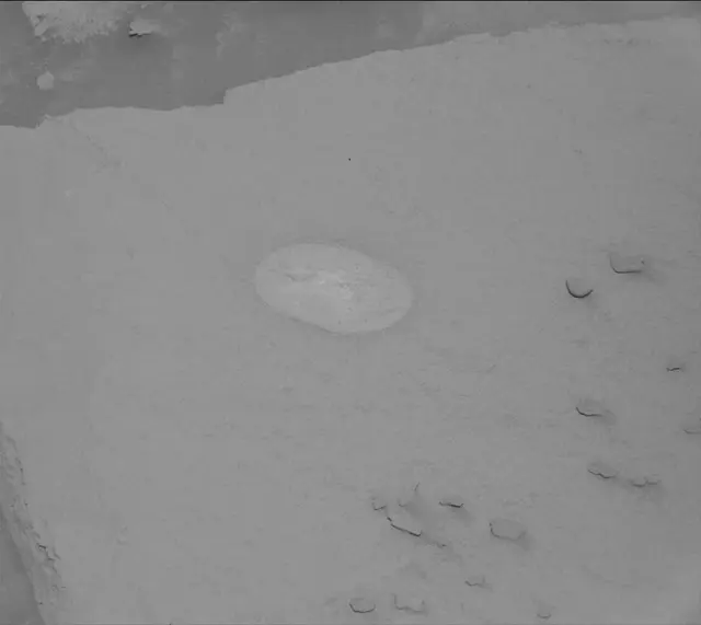 Sol 3901: Mast Camera (Mastcam)