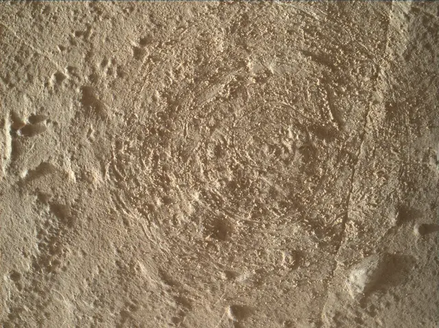 Sol 3901: Mars Hand Lens Imager (MAHLI)