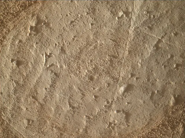 Sol 3901: Mars Hand Lens Imager (MAHLI)
