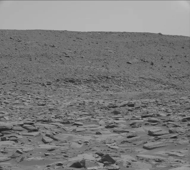 Sol 3902: Mast Camera (Mastcam)