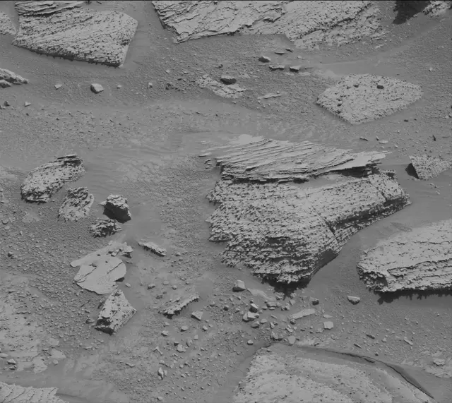 Sol 3902: Mast Camera (Mastcam)