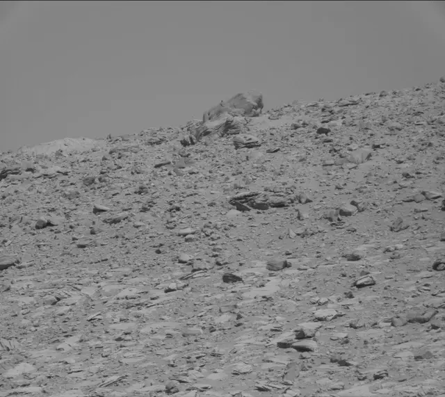 Sol 3902: Mast Camera (Mastcam)