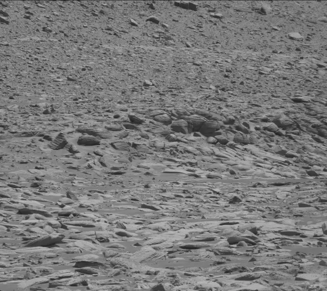Sol 3902: Mast Camera (Mastcam)