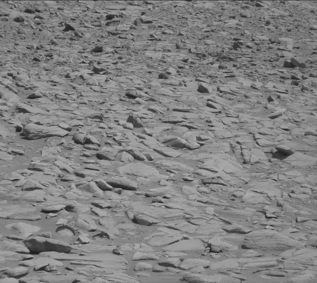 Sol 3902: Mast Camera (Mastcam)