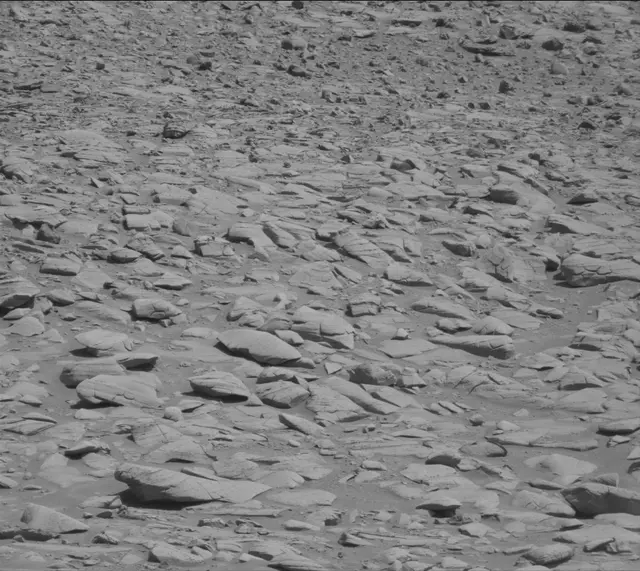 Sol 3902: Mast Camera (Mastcam)