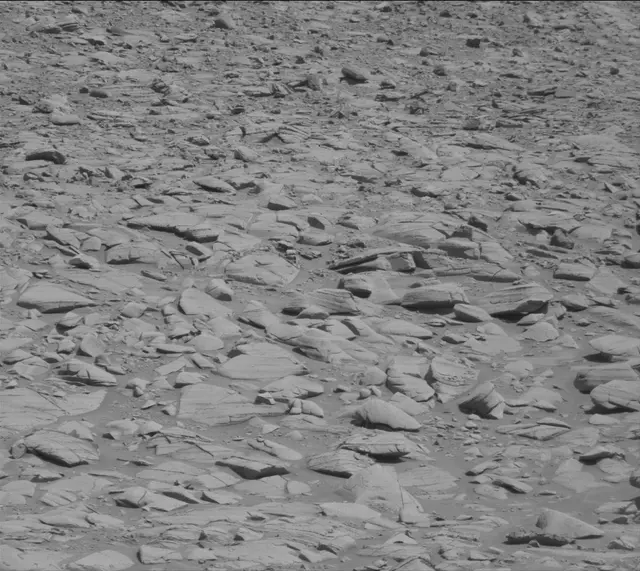 Sol 3902: Mast Camera (Mastcam)
