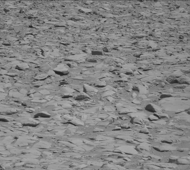 Sol 3902: Mast Camera (Mastcam)