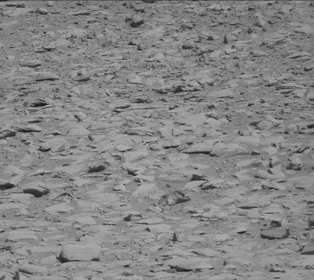 Sol 3902: Mast Camera (Mastcam)