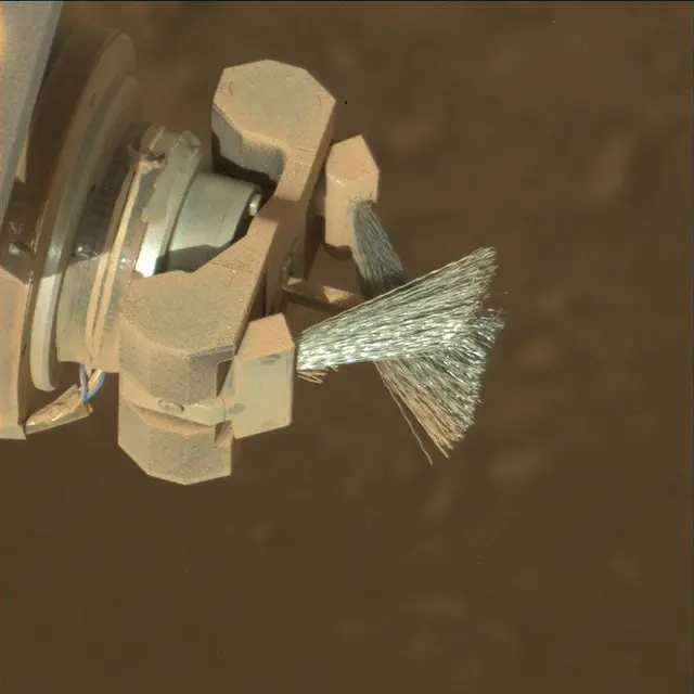 Sol 3902: Mast Camera (Mastcam)