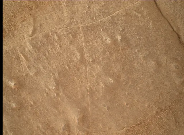 Sol 3902: Mars Hand Lens Imager (MAHLI)