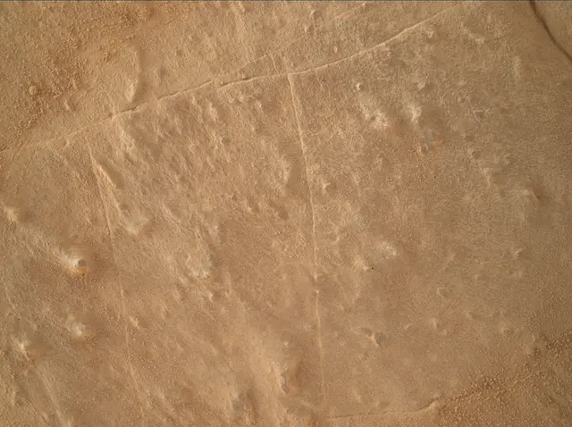 Sol 3902: Mars Hand Lens Imager (MAHLI)