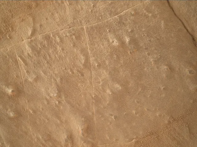 Sol 3902: Mars Hand Lens Imager (MAHLI)