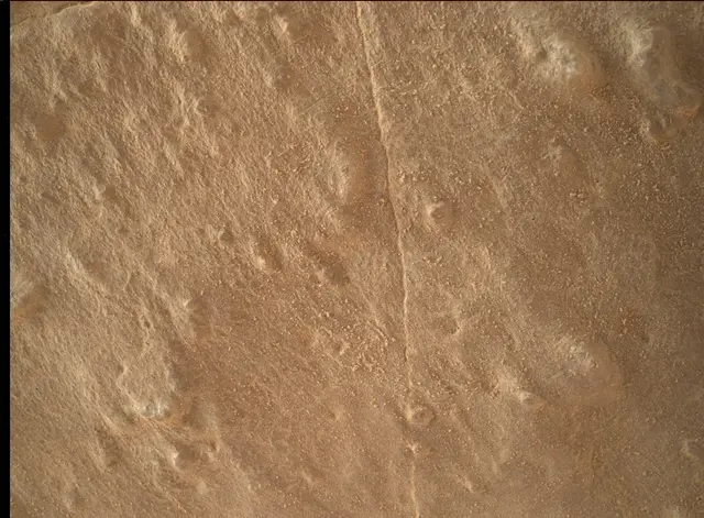 Sol 3902: Mars Hand Lens Imager (MAHLI)