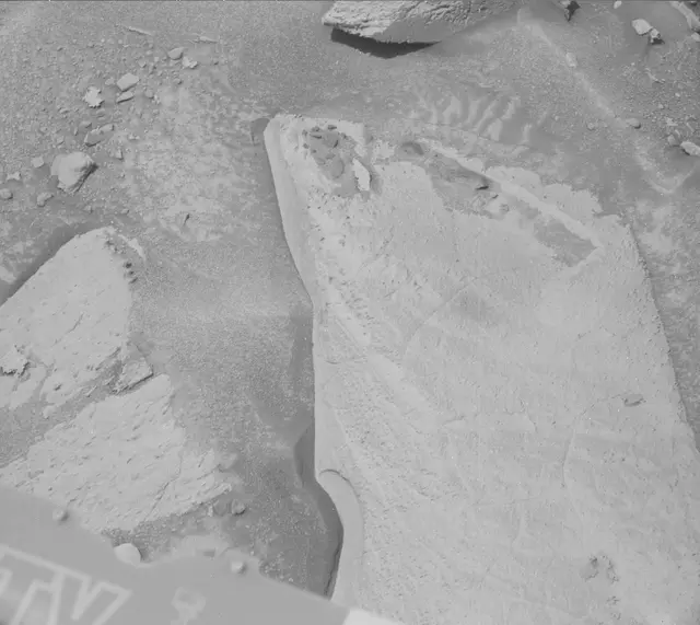 Sol 3903: Mast Camera (Mastcam)