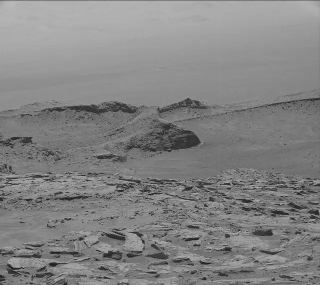 Sol 3903: Mast Camera (Mastcam)