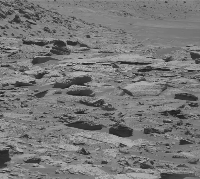 Sol 3903: Mast Camera (Mastcam)