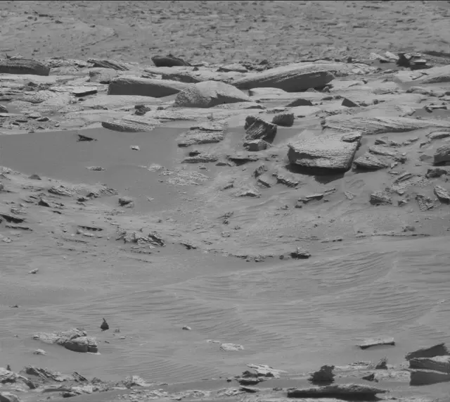 Sol 3903: Mast Camera (Mastcam)
