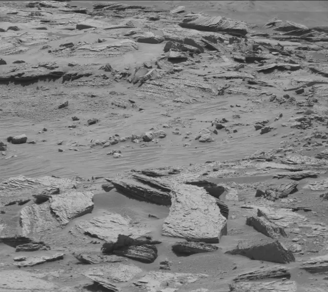 Sol 3903: Mast Camera (Mastcam)