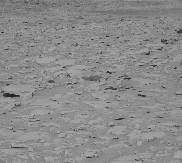 Sol 3904: Mast Camera (Mastcam)