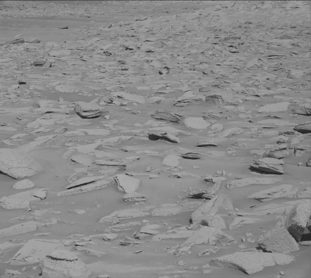 Sol 3905: Mast Camera (Mastcam)