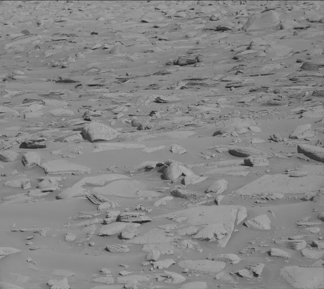 Sol 3905: Mast Camera (Mastcam)