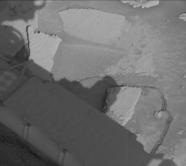 Sol 3905: Mast Camera (Mastcam)