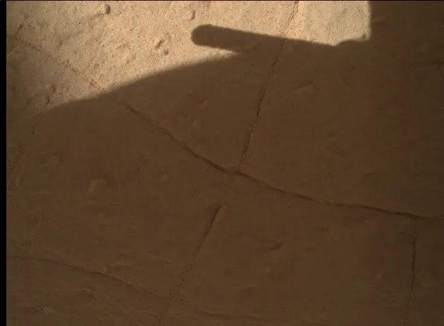 Sol 3905: Mars Hand Lens Imager (MAHLI)