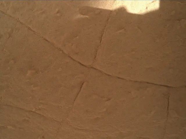 Sol 3905: Mars Hand Lens Imager (MAHLI)