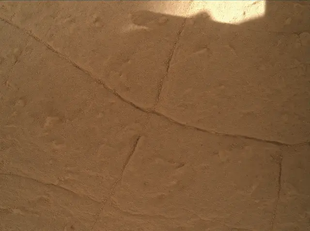 Sol 3905: Mars Hand Lens Imager (MAHLI)