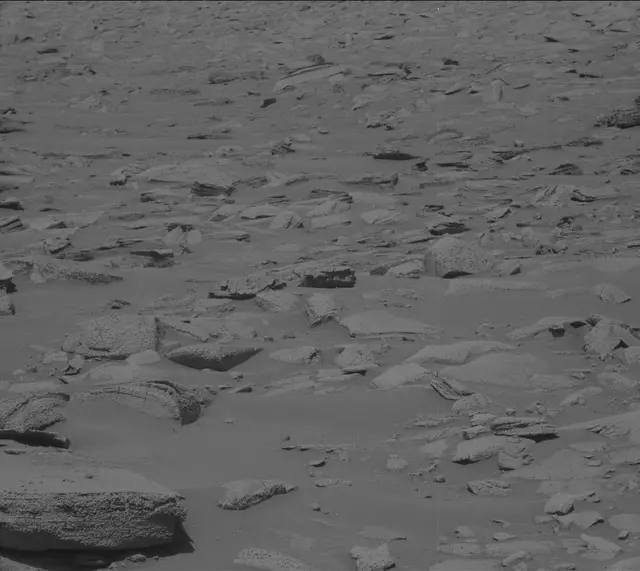 Sol 3906: Mast Camera (Mastcam)