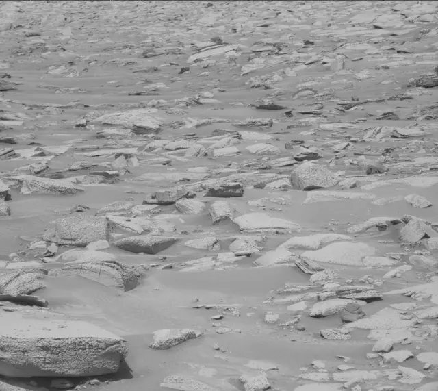 Sol 3906: Mast Camera (Mastcam)