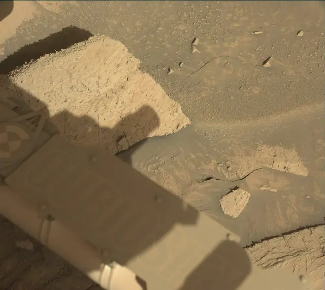 Sol 3906: Mast Camera (Mastcam)