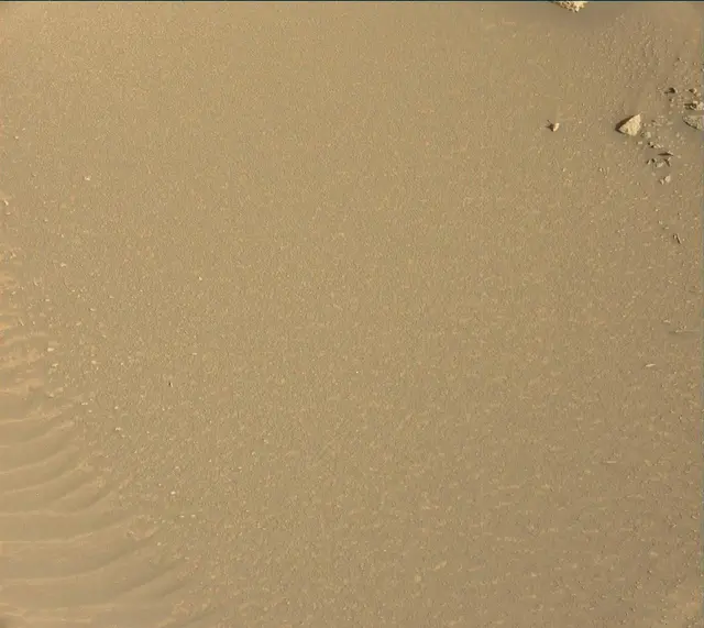 Sol 3906: Mast Camera (Mastcam)