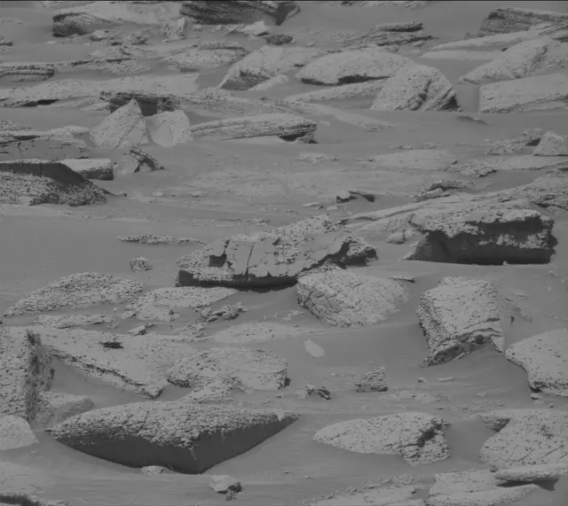 Sol 3906: Mast Camera (Mastcam)