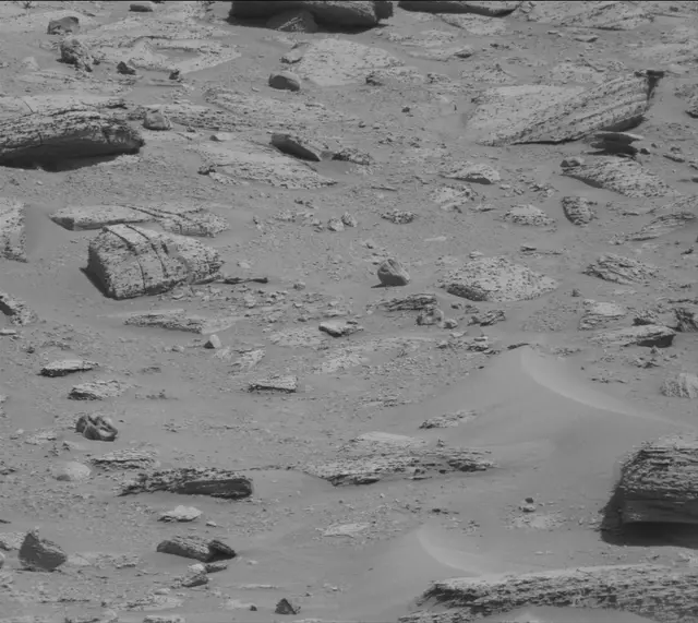 Sol 3906: Mast Camera (Mastcam)