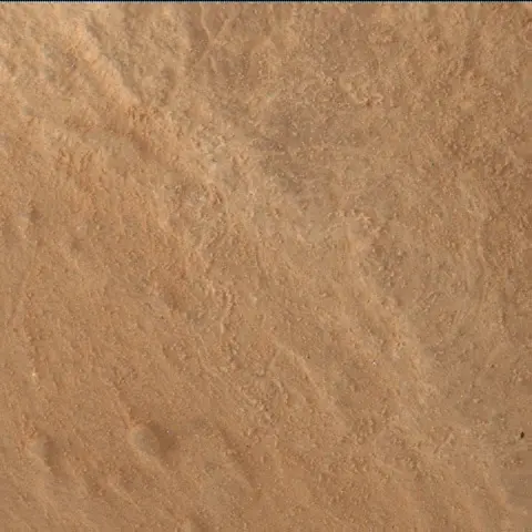 Sol 3906: Mars Hand Lens Imager (MAHLI)