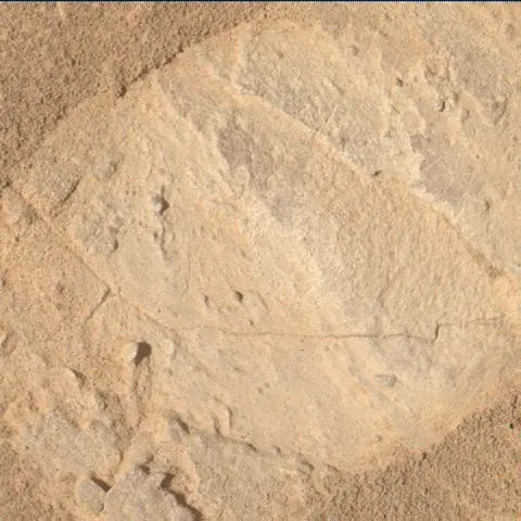 Sol 3906: Mars Hand Lens Imager (MAHLI)
