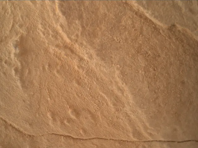 Sol 3906: Mars Hand Lens Imager (MAHLI)
