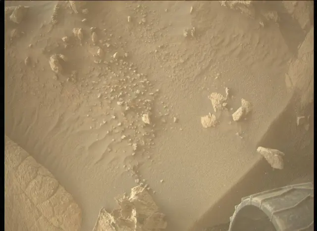 Sol 3906: Mars Descent Imager (MARDI)