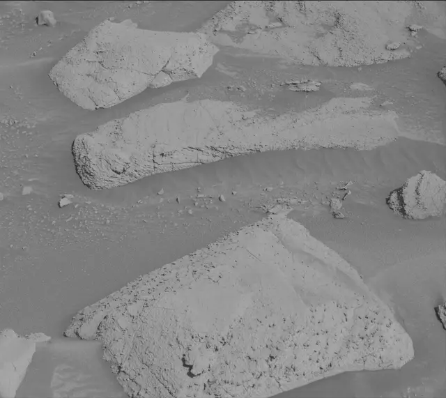 Sol 3907: Mast Camera (Mastcam)