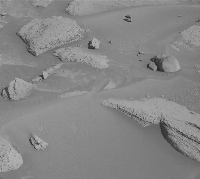 Sol 3907: Mast Camera (Mastcam)