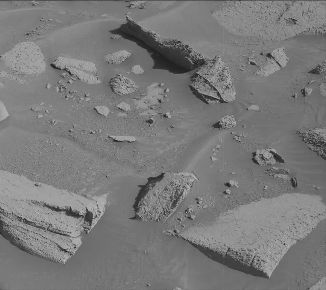 Sol 3907: Mast Camera (Mastcam)