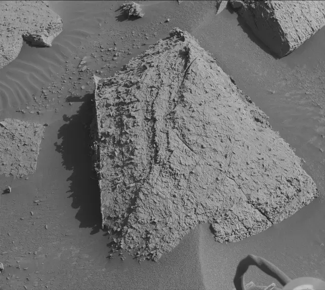 Sol 3907: Mast Camera (Mastcam)