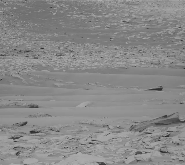 Sol 3907: Mast Camera (Mastcam)