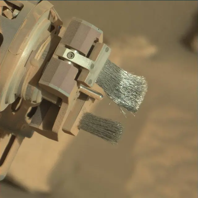Sol 3907: Mast Camera (Mastcam)