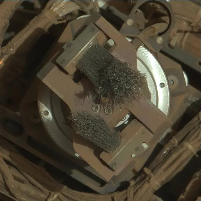 Sol 3907: Mast Camera (Mastcam)