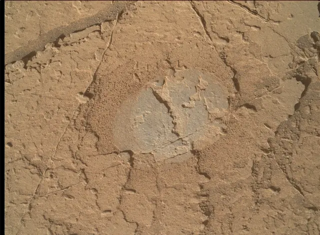 Sol 3907: Mars Hand Lens Imager (MAHLI)