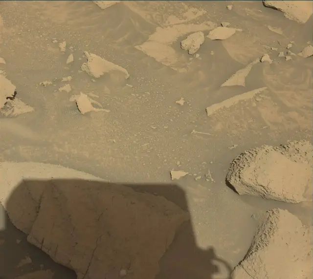 Sol 3908: Mast Camera (Mastcam)